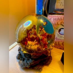 Vintage Music Box Nativity Snow Globe Holy Family Silent Night